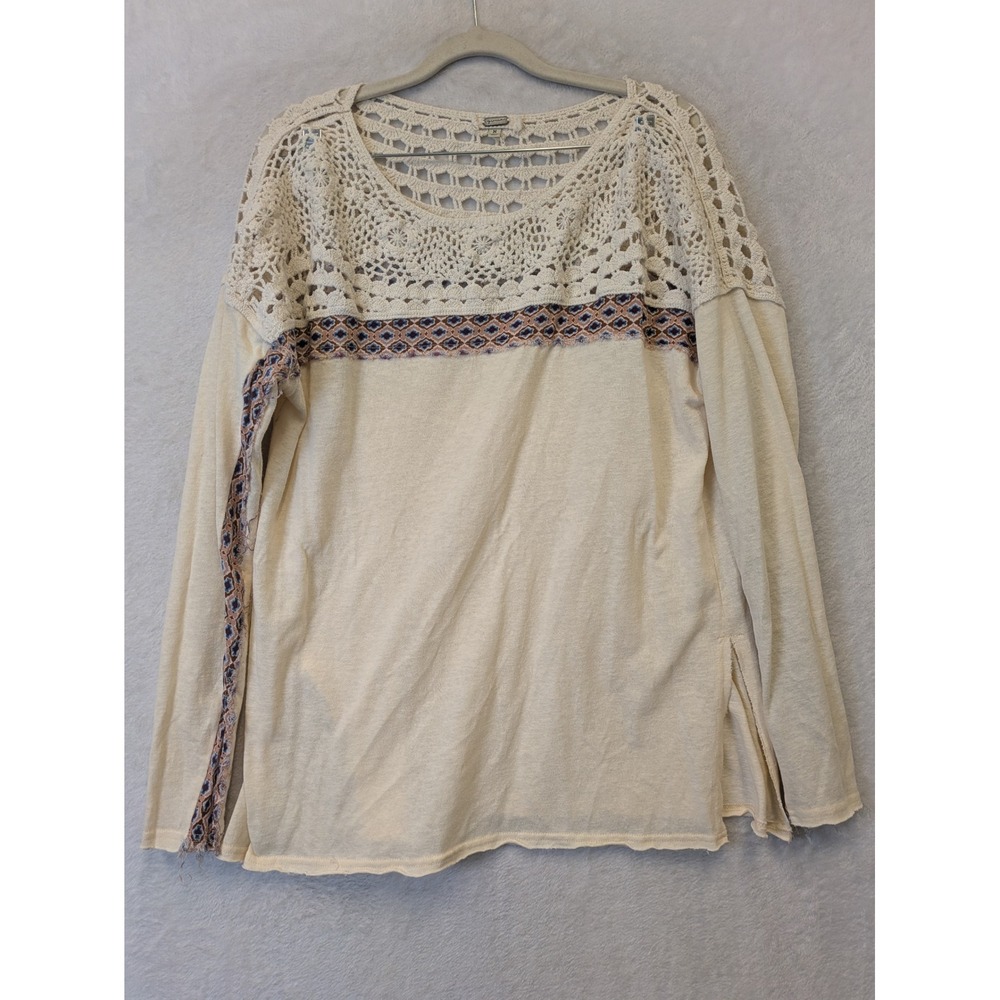 Gimmicks by BKE Women's Size M Boho Crochet Yoke Long Sleeve Top Cream